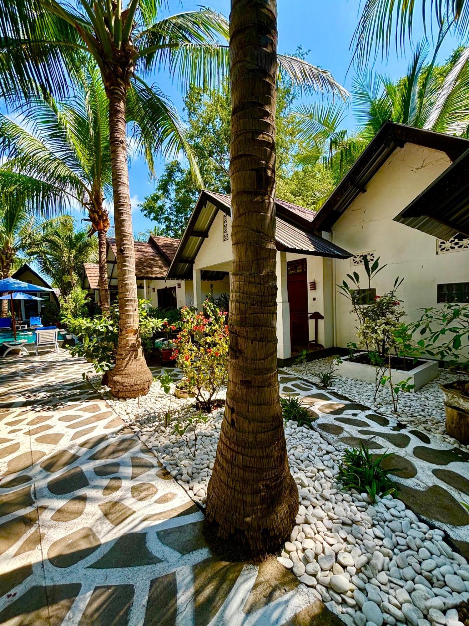Alibaba Bungalows Гили Еър Екстериор снимка
