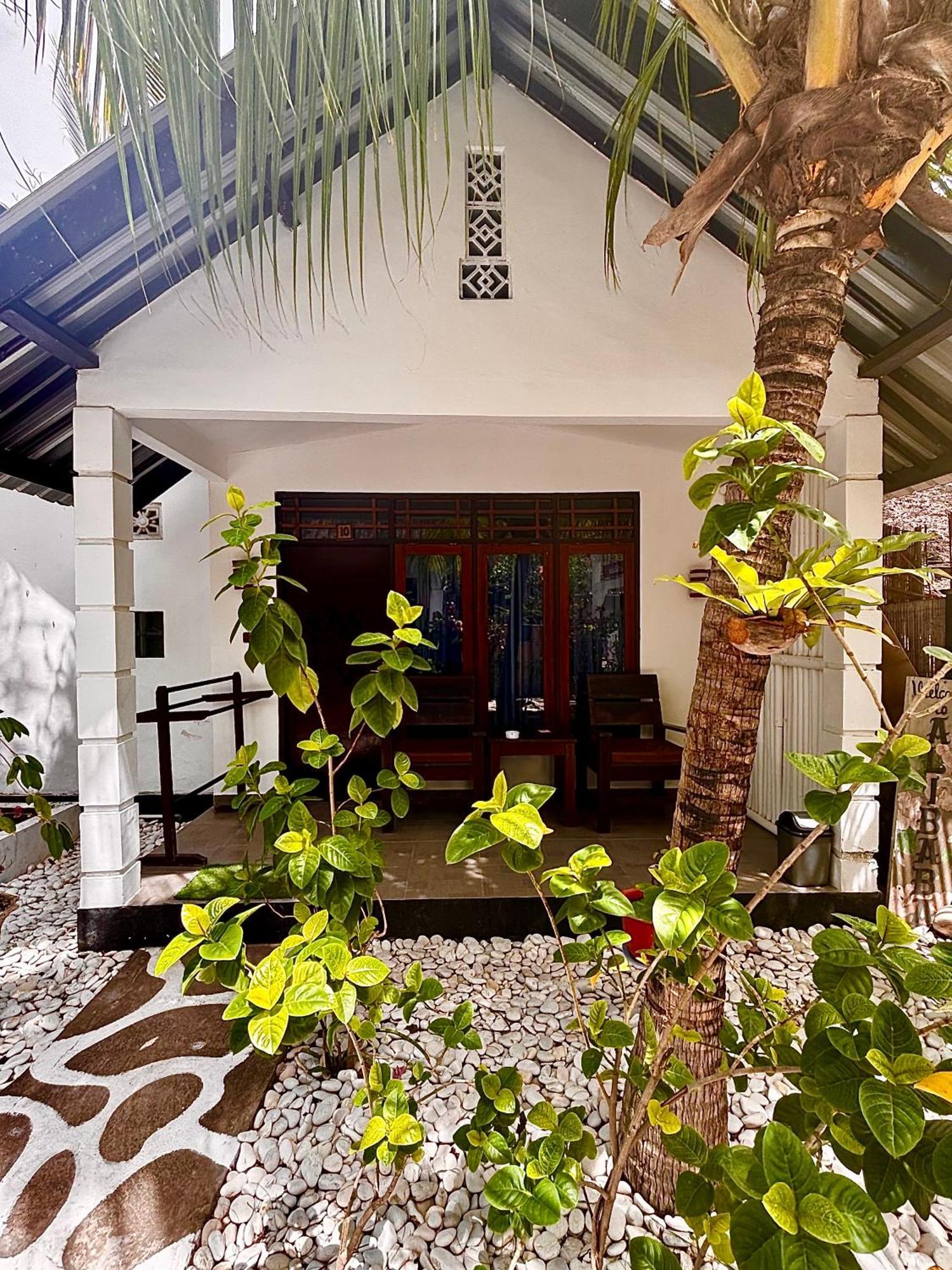 Alibaba Bungalows Гили Еър Екстериор снимка